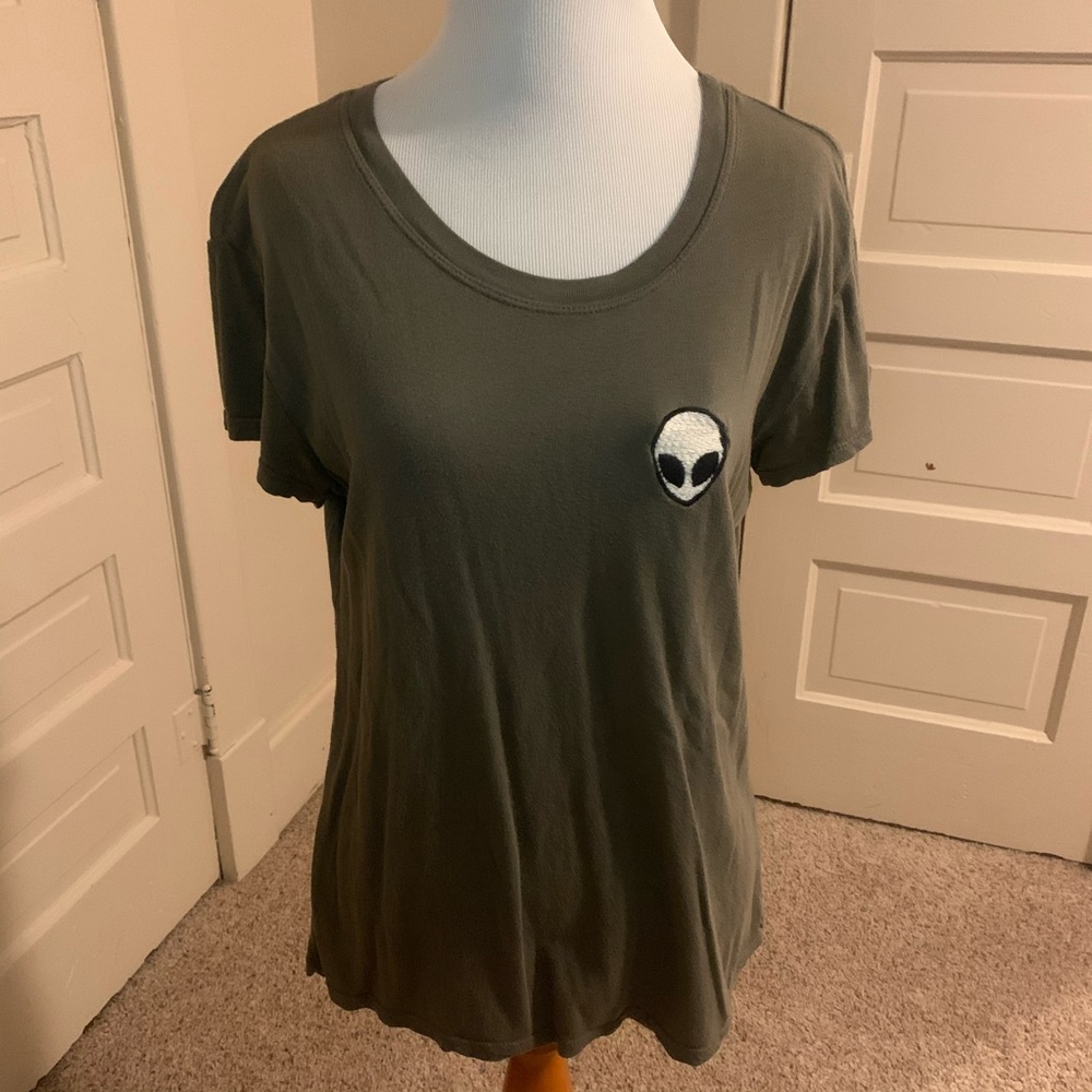 Alien t shirt